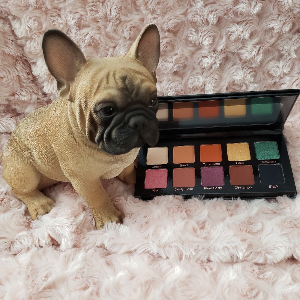 Violet Voss Essentials Eyeshadow Palette